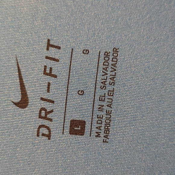 Nike Dri-Fit long sleeve - Picture 3 of 4